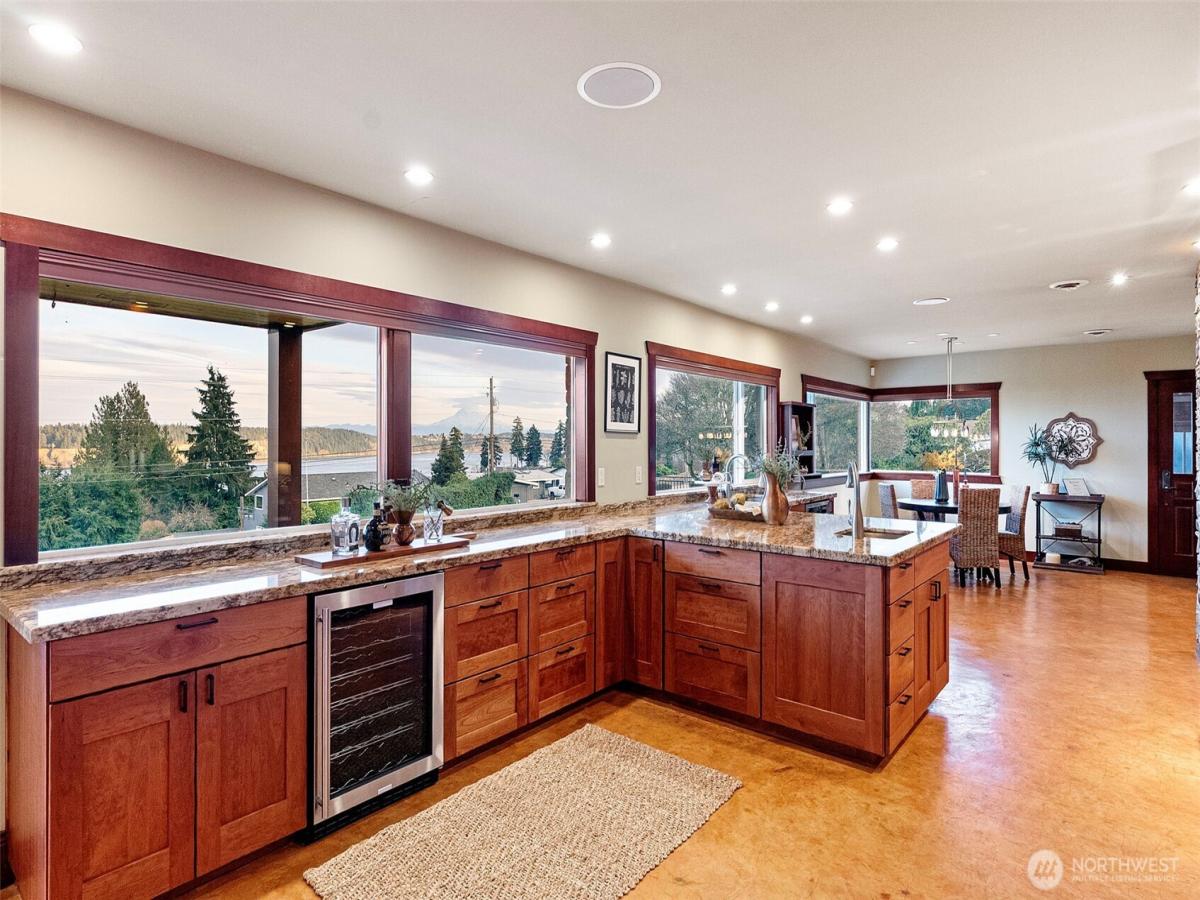 MLS #NWM2466150 img 0