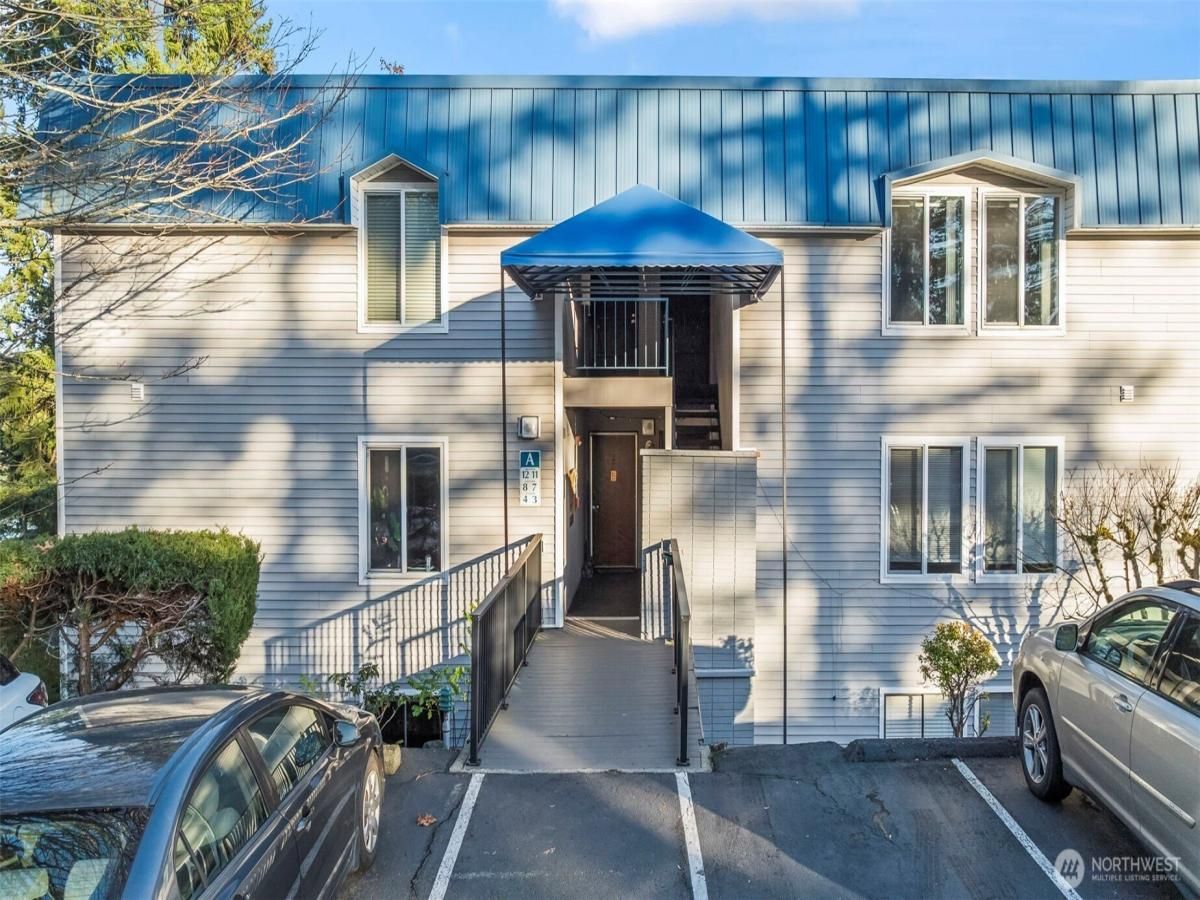 MLS #NWM2467672 img 0