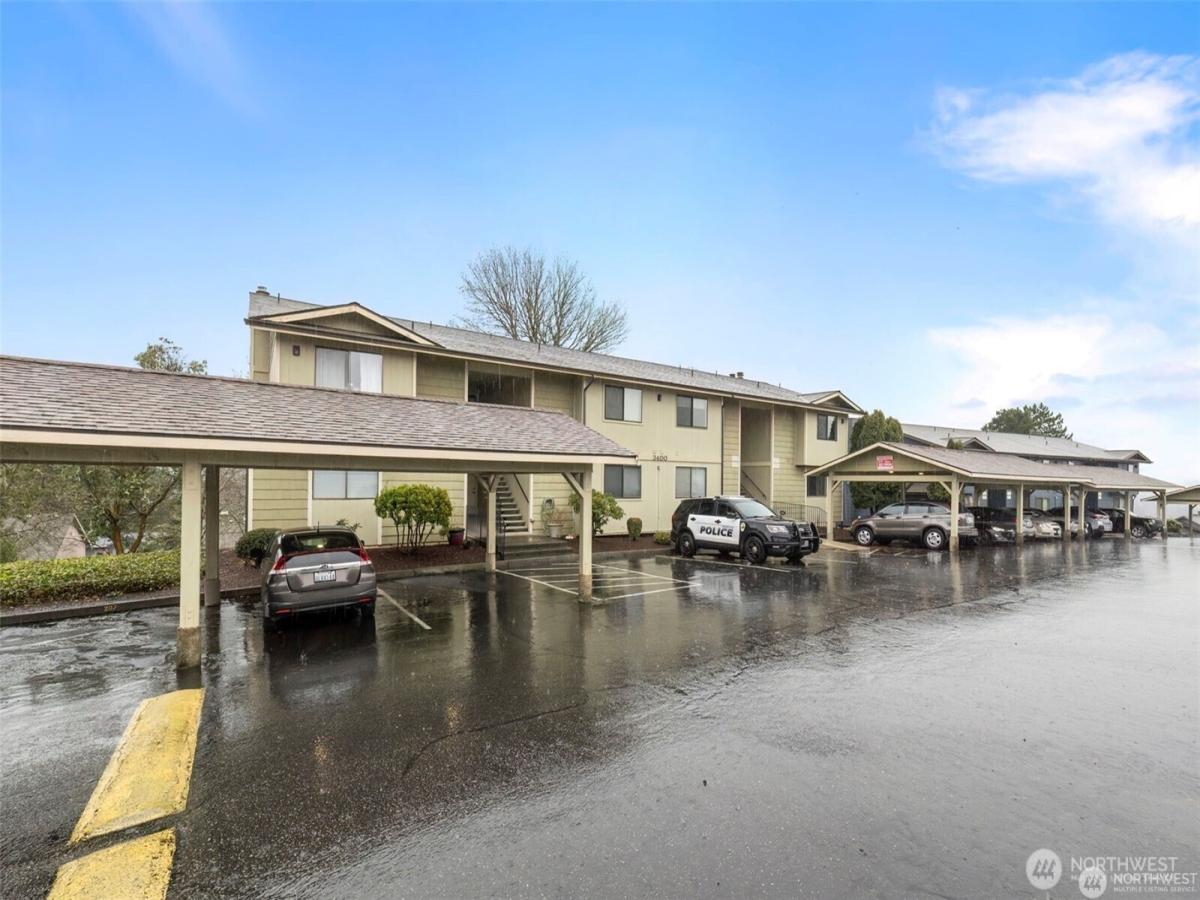 MLS #NWM2468671 img 0