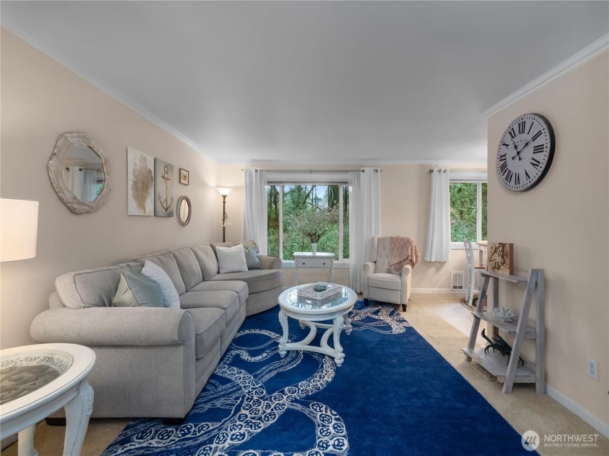 MLS #NWM2469060 img 0