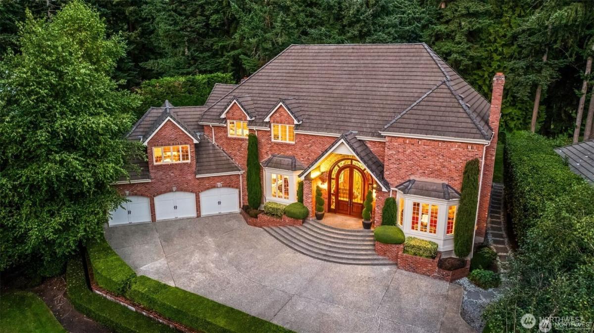 MLS #NWM2475724 img 0