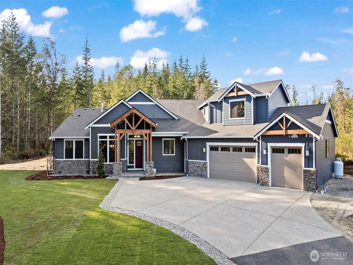 MLS #NWM2478337 img 0