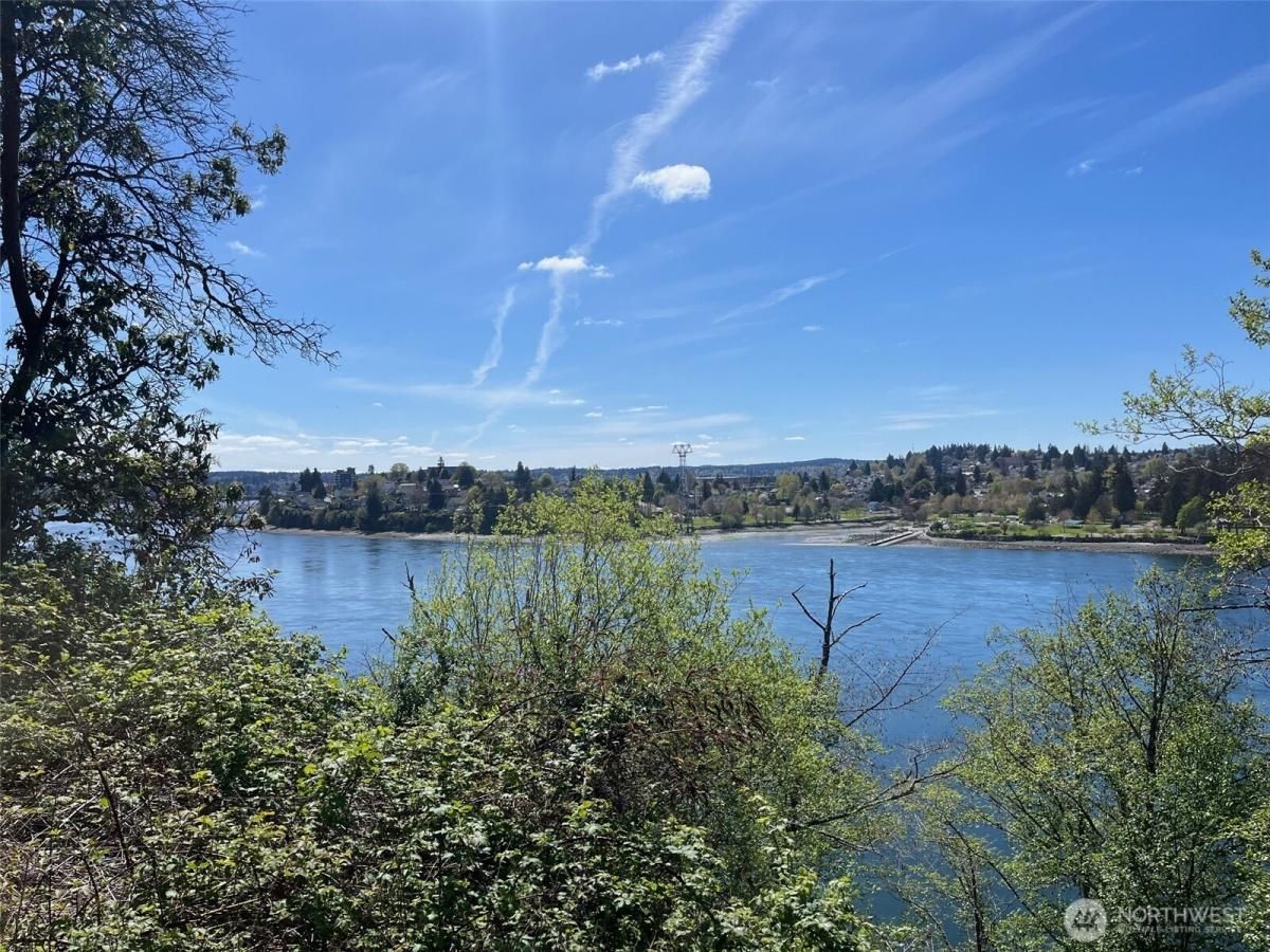 MLS #NWM2478610 img 0