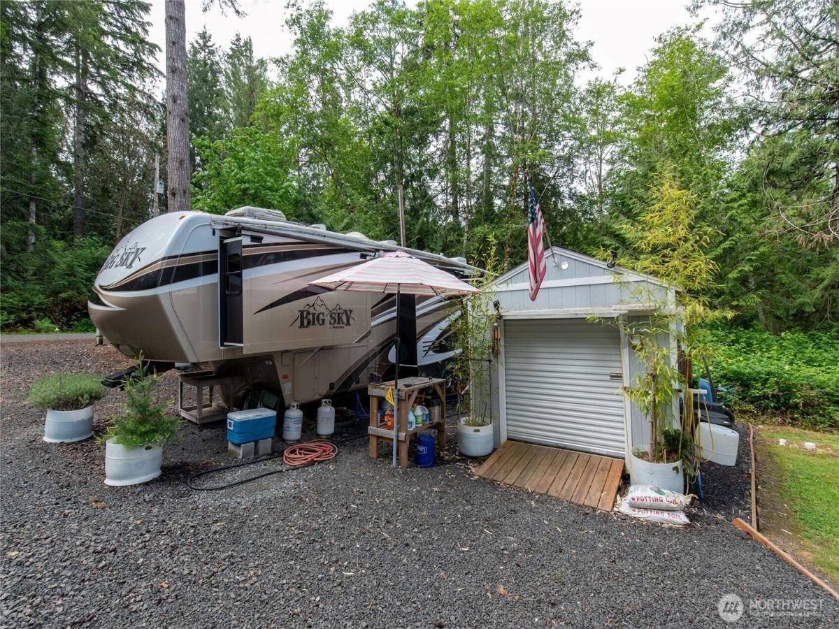 MLS #NWM2479019 img 0