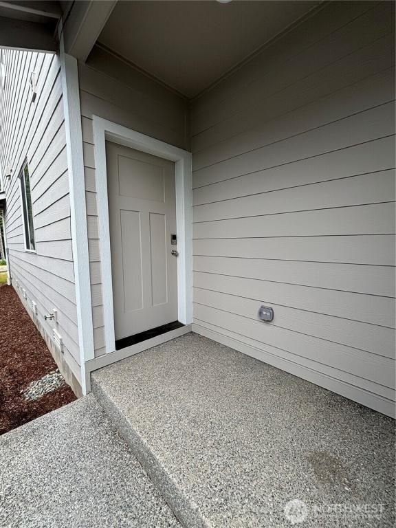 MLS #NWM2480262 img 0