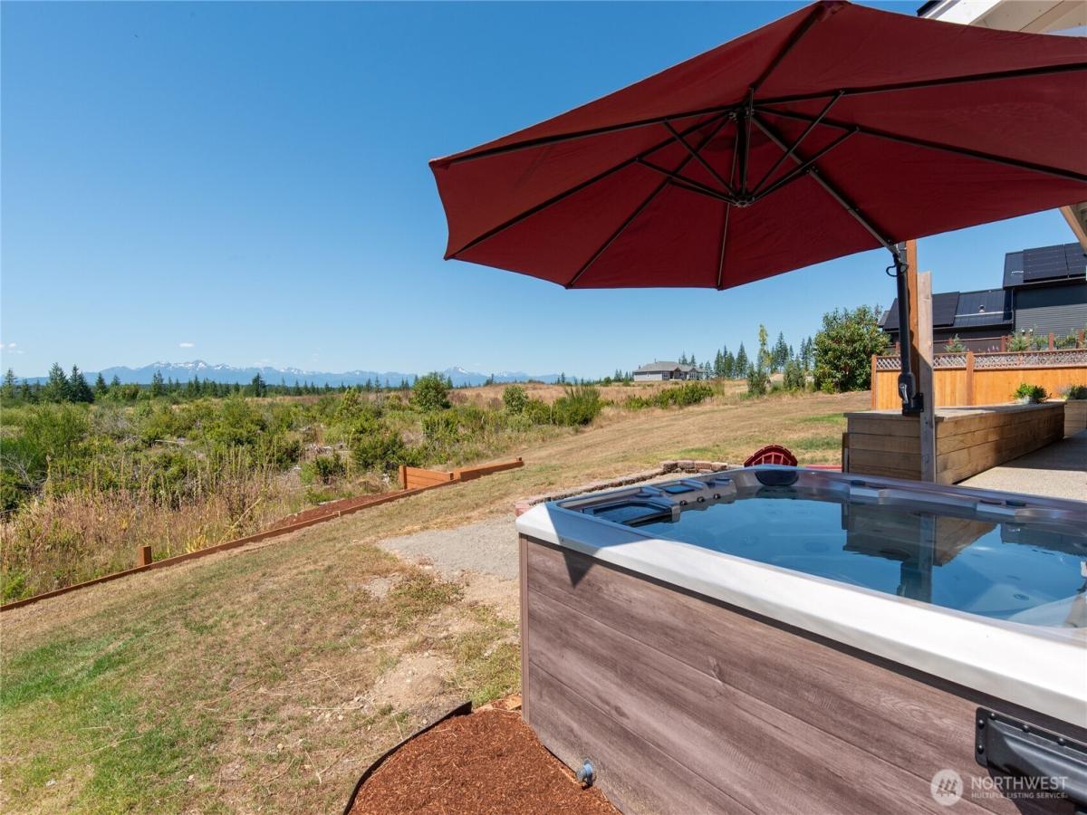 MLS #NWM2482159 img 0