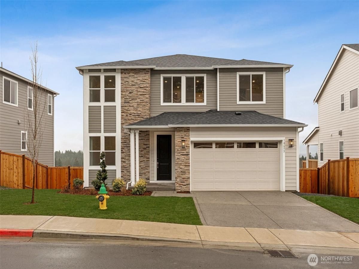 MLS #NWM2482697 img 0