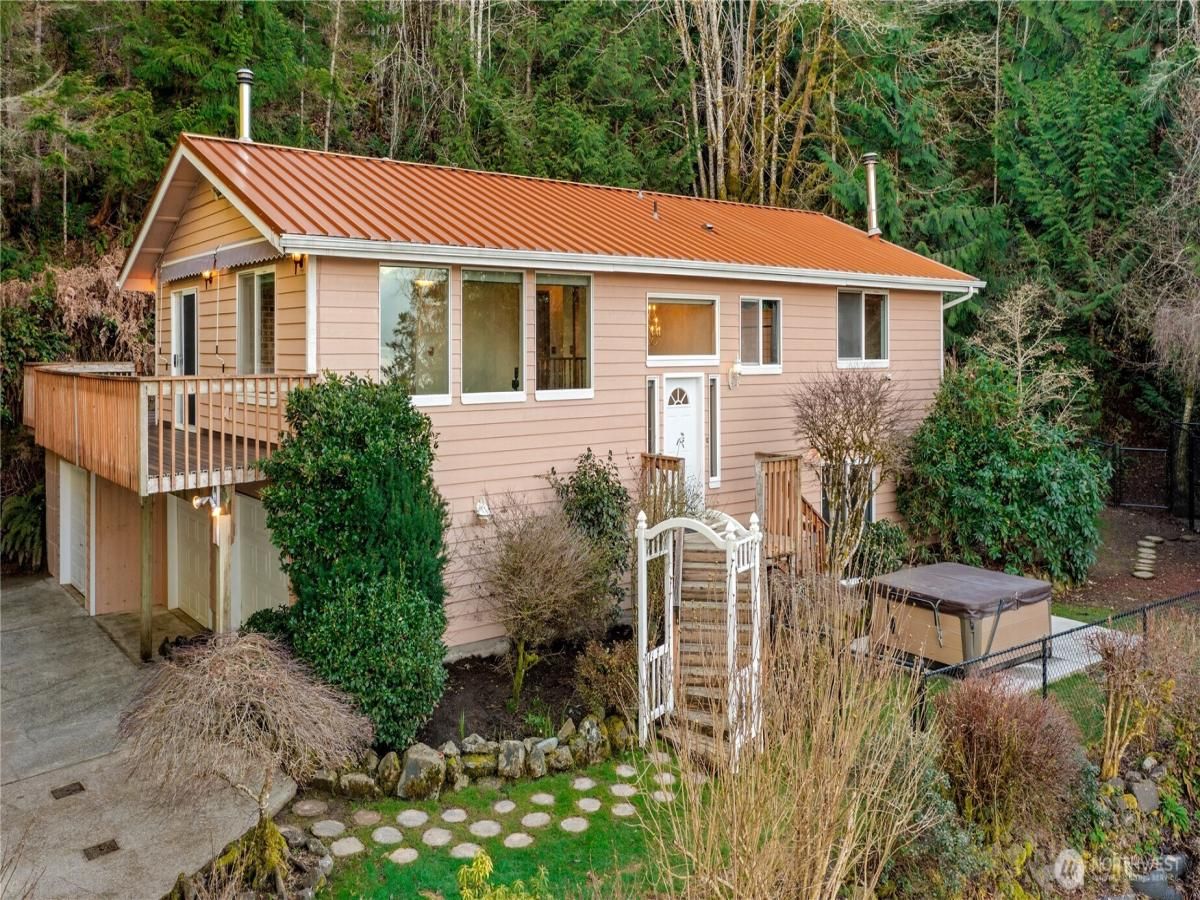 MLS #NWM2484121 img 0