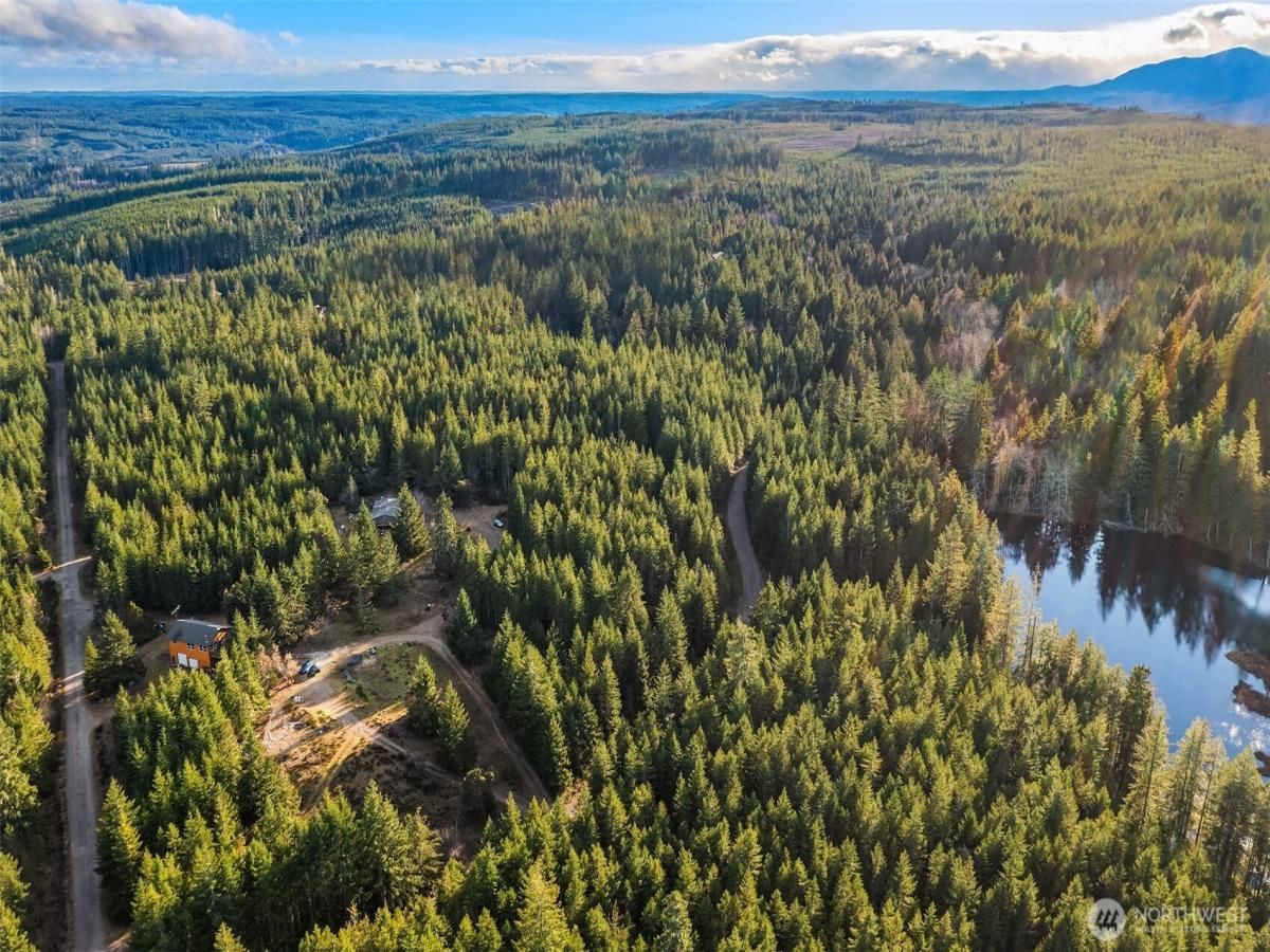 MLS #NWM2485852 img 0