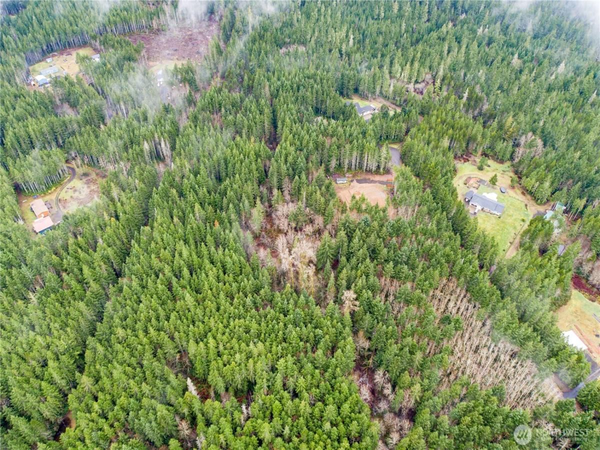 MLS #NWM2490115 img 0