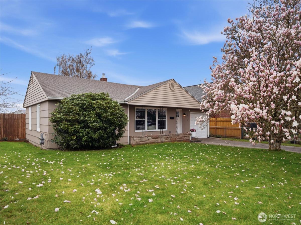 MLS #NWM2494815 img 0