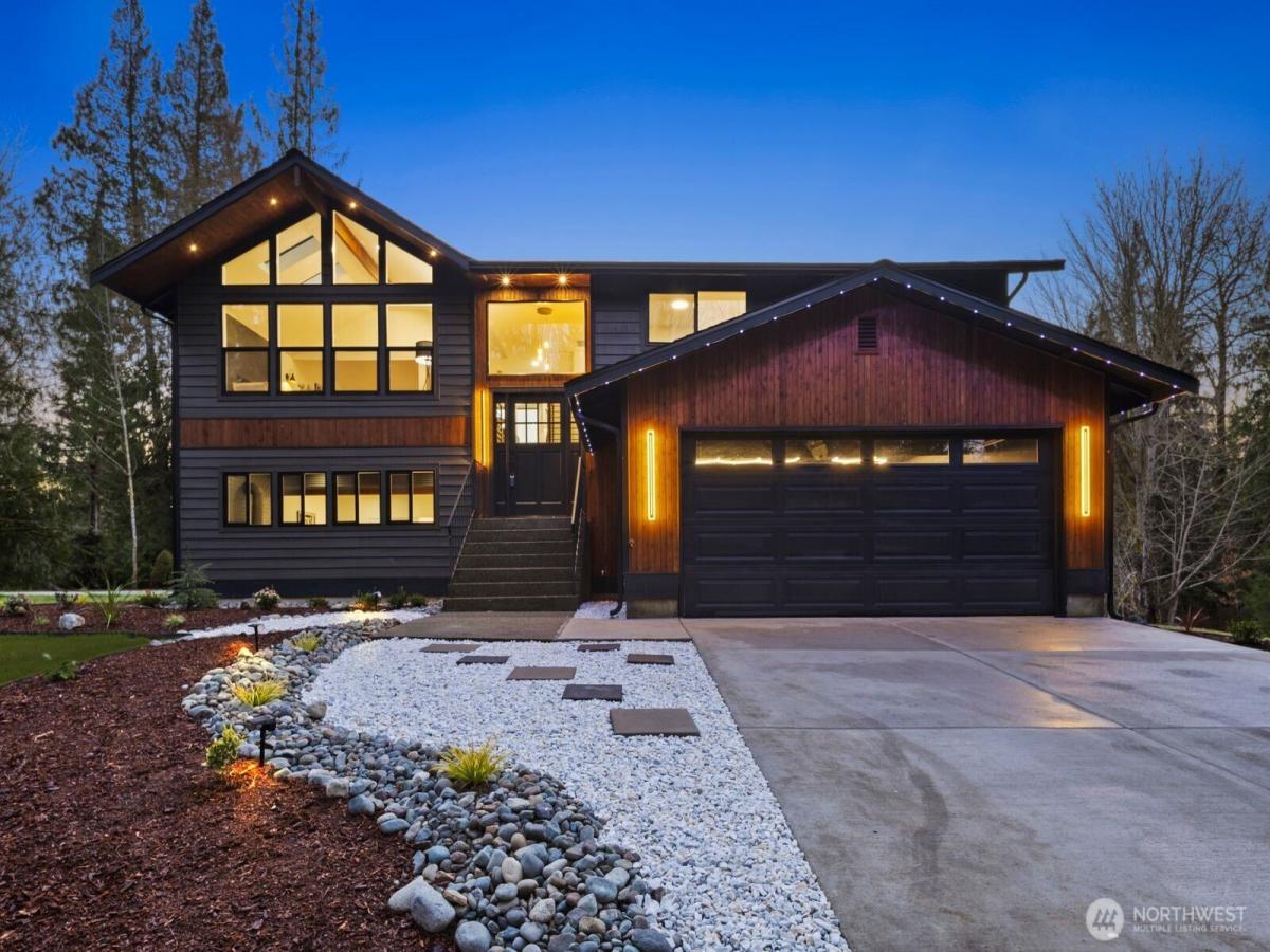 MLS #NWM2498443 img 0