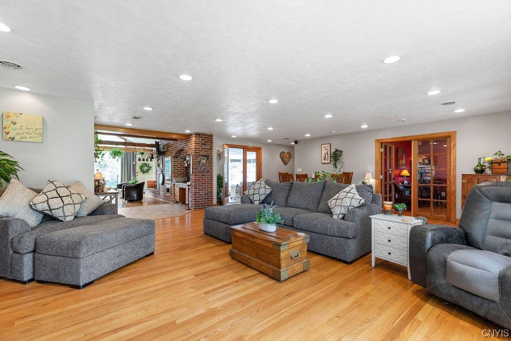 Find your home Concrete Jungle Realty