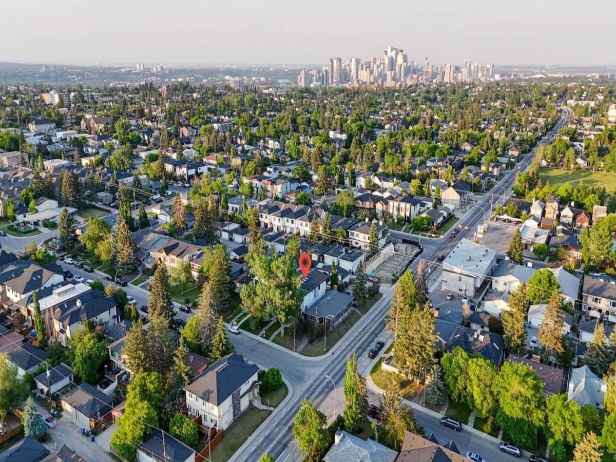 5404 6 Street SW Calgary AB T2V 0C6 MLS #A2250823 MLS #A2229947 img 0