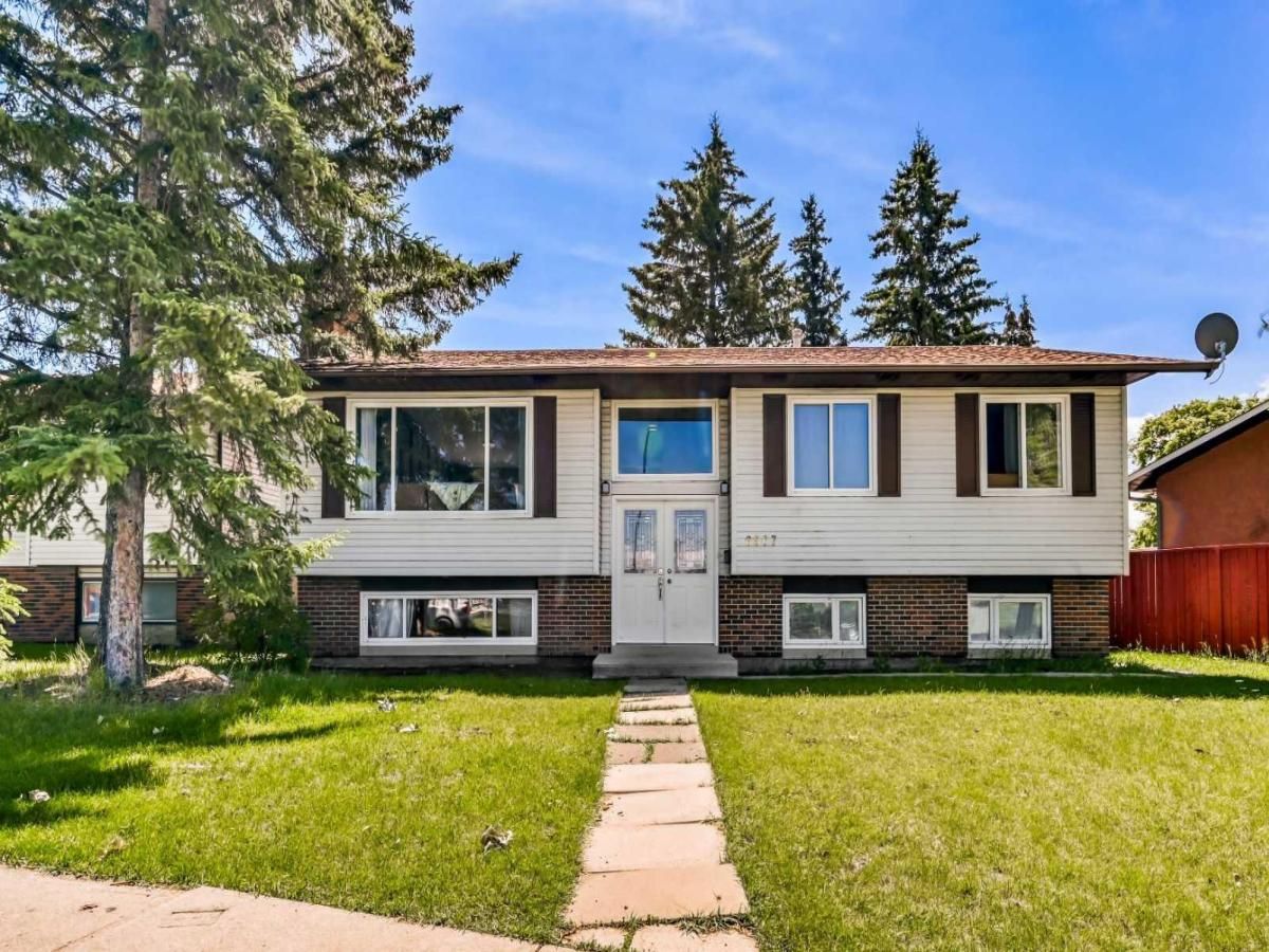 6507 Temple Drive NE Calgary AB T1Y 4R4 MLS #A2237452 MLS #A2237452 img 0