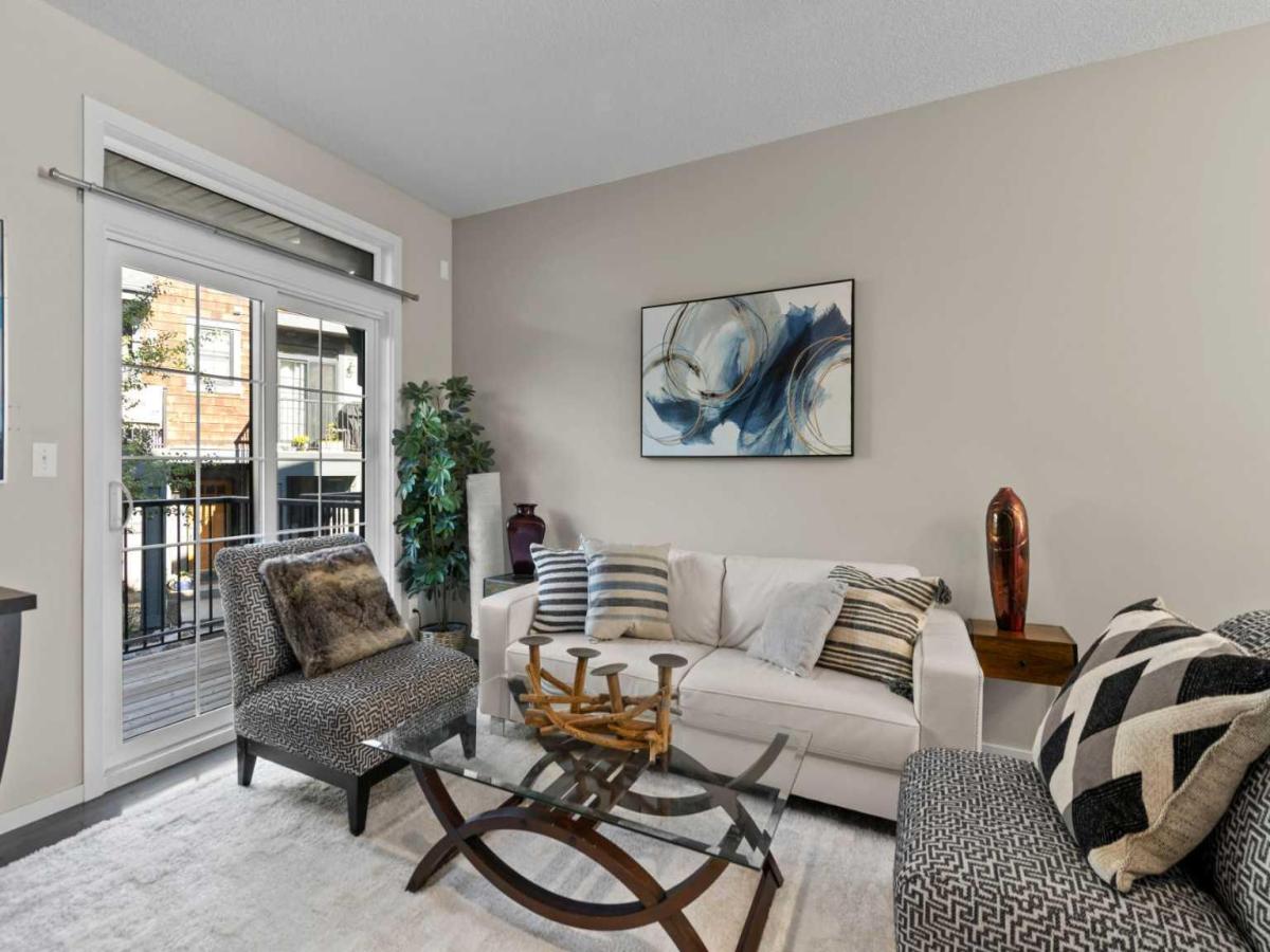 229 Ascot Circle SW Calgary AB T3H 0X2 MLS #A2246425 MLS #A2246425 img 0