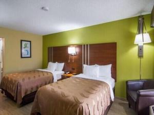 MLS #RX-11041413 img 0