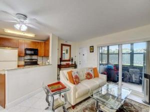 MLS #RX-11060165 img 0