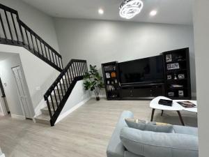 MLS #RX-11067785 img 0