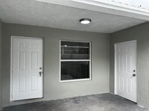 MLS #RX-11070755 img 0