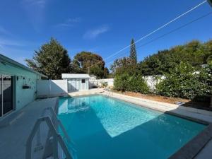 MLS #RX-11073445 img 0