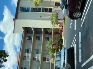 MLS #RX-11076306 img 0