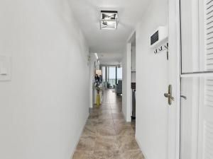 MLS #RX-11081879 img 0