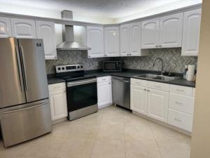 MLS #RX-11084228 img 0