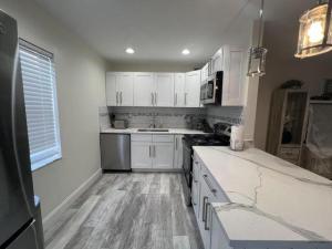 MLS #RX-11085967 img 0
