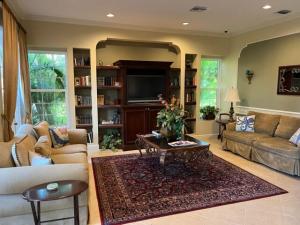 MLS #RX-11094065 img 0