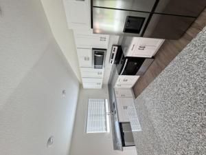 MLS #RX-11098286 img 0