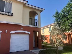 MLS #RX-11101860 img 0