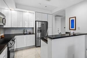 MLS #RX-11105556 img 0
