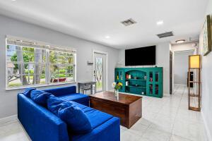 MLS #RX-11107467 img 0