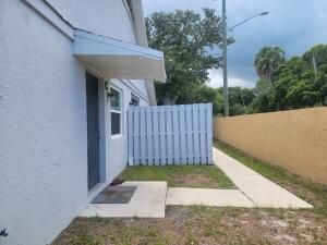 MLS #RX-11107596 img 0