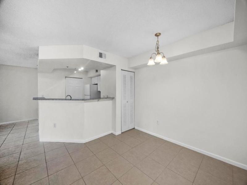 MLS #RX-11107655 img 0
