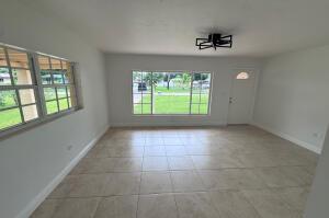 MLS #RX-11107660 img 0