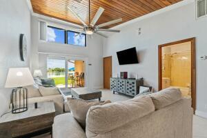 MLS #RX-11108577 img 0