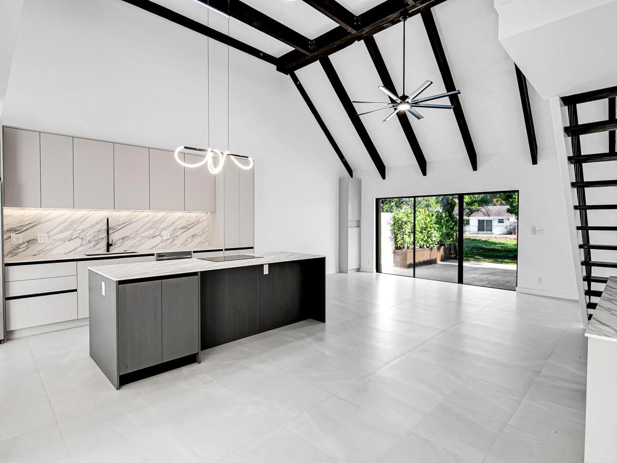 MLS #RX-11116530 img 0