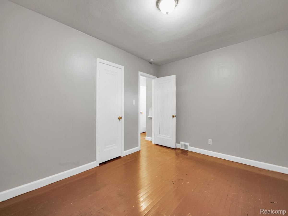 MLS #20250015626 img 0