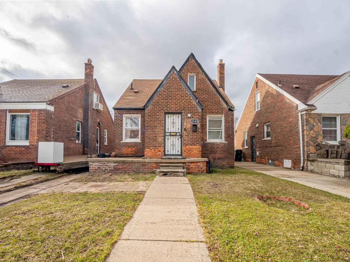 MLS #20250019324 img 0
