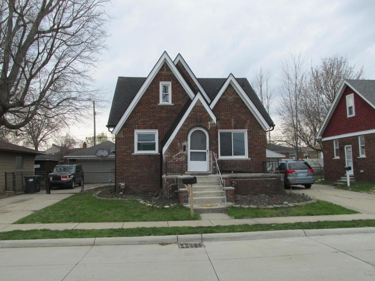 MLS #20250027623 img 0