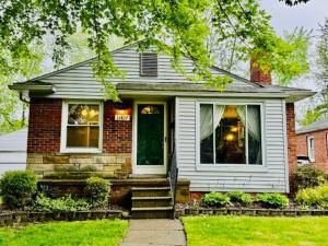 MLS #20250033842 img 0