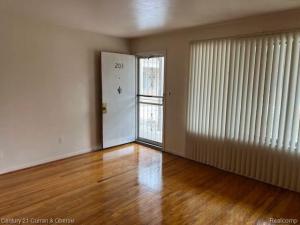 MLS #20250034490 img 0