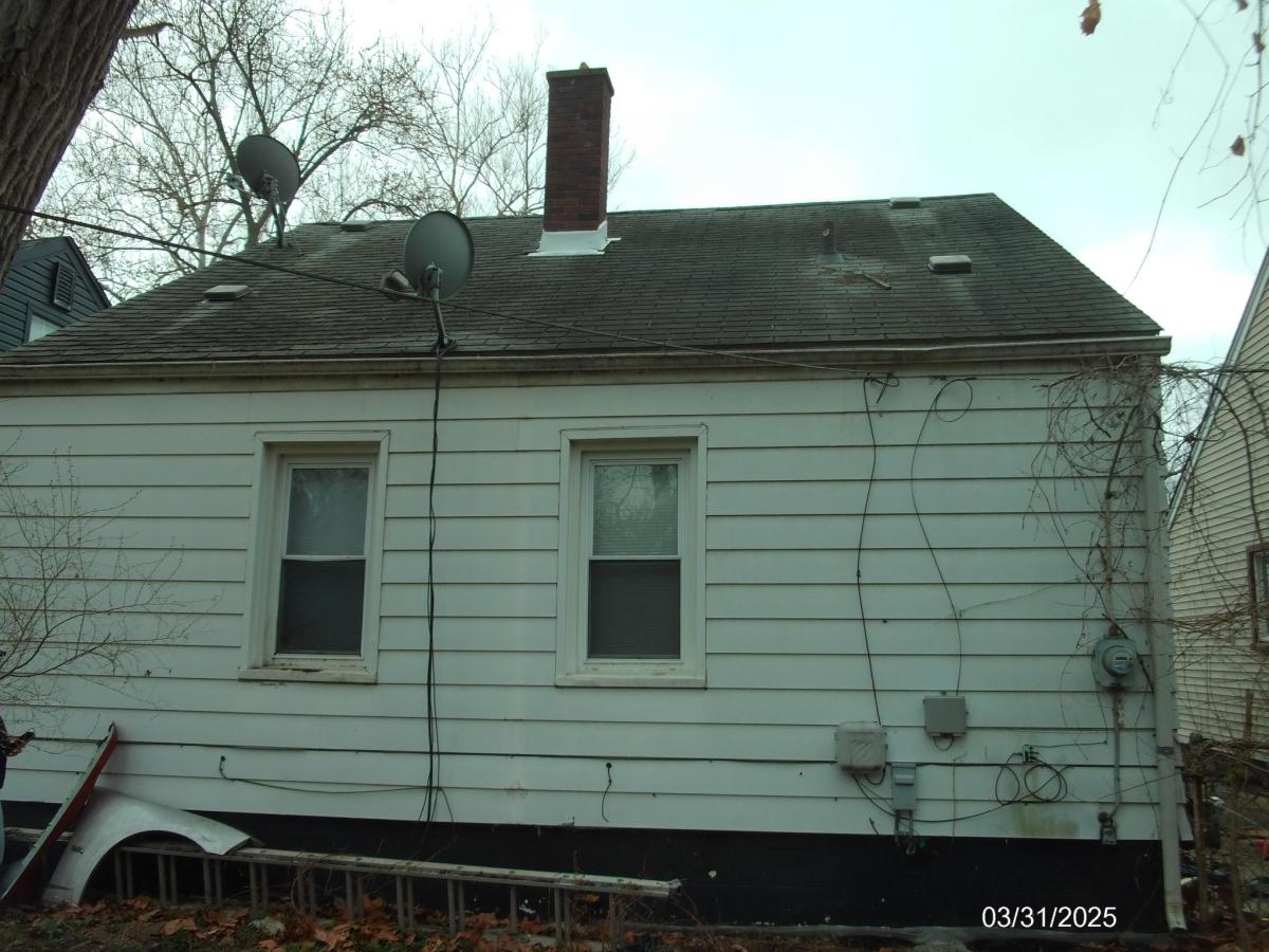 MLS #20250035438 img 0