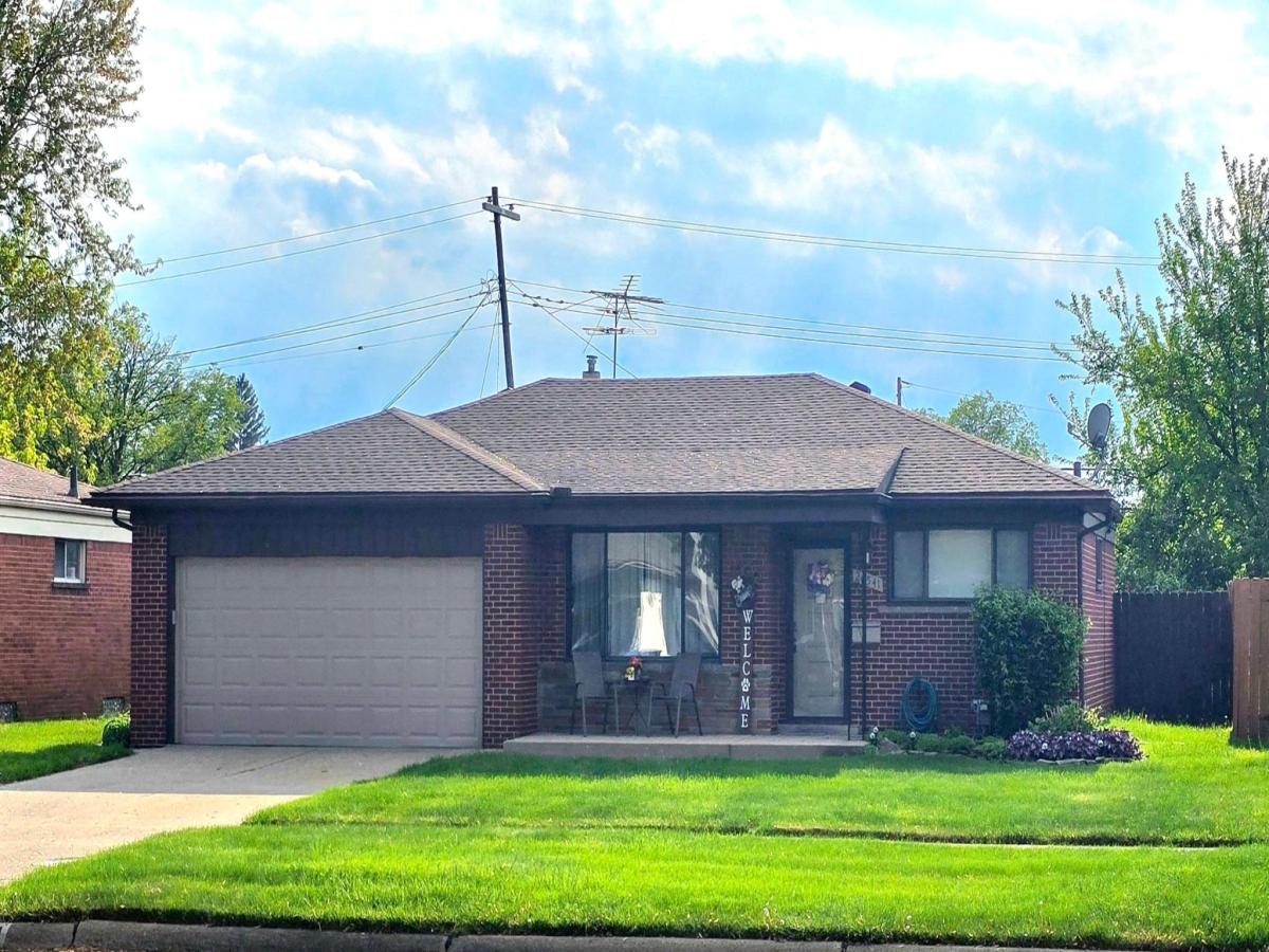 MLS #20250035755 img 0