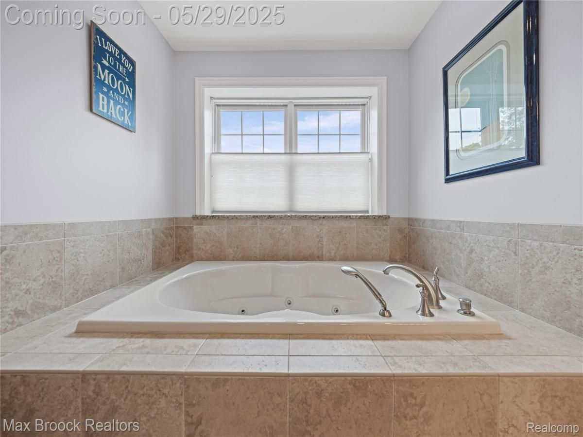 MLS #20250036086 img 0