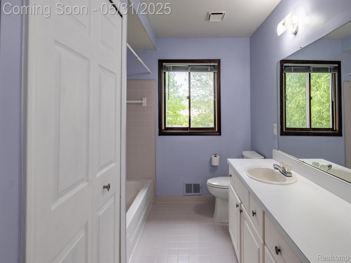 MLS #20250036832 img 0