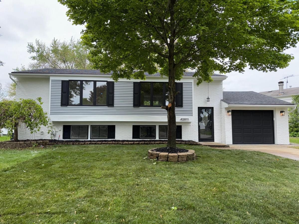MLS #20250037781 img 0