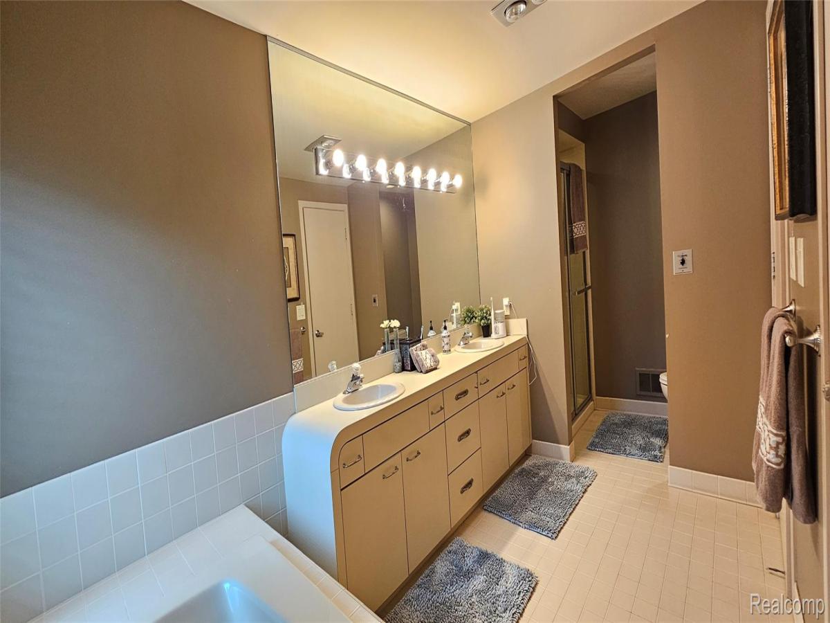 MLS #20251001799 img 0
